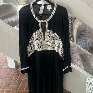 Gorgeous boho lace trimmed dress 2X